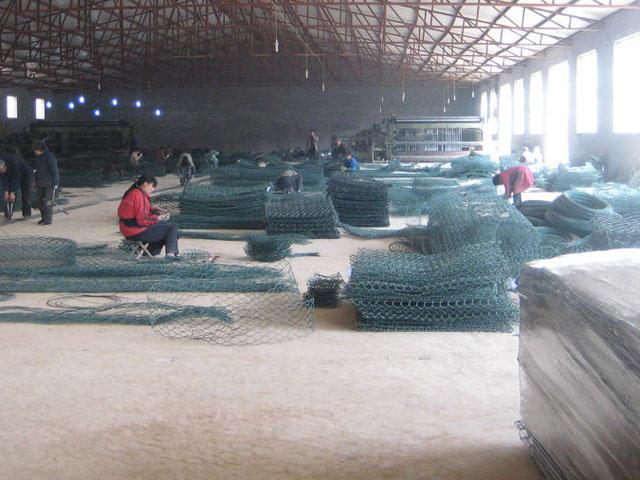 新疆覆塑石笼网
