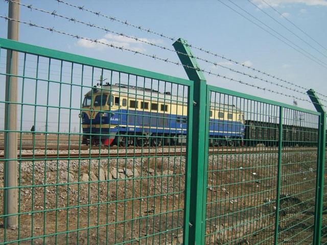 新疆铁路护栏网