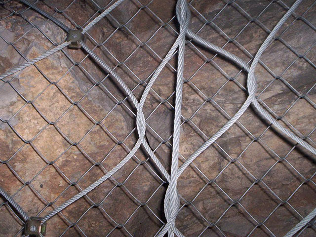 阿瓦提边坡防护网