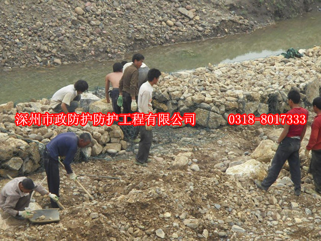 新疆格宾网防洪整治工程在甘宁河护底应用